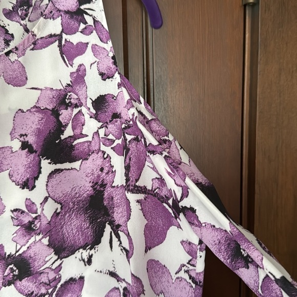 Charming Charlie Long Sleeve Cold Shoulder Top - Picture 4 of 9